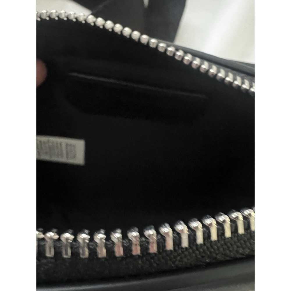 Lululemon Everywhere Belt Bag Cactus Leather Alternative 1L Black/silver - Picture 11 of 13